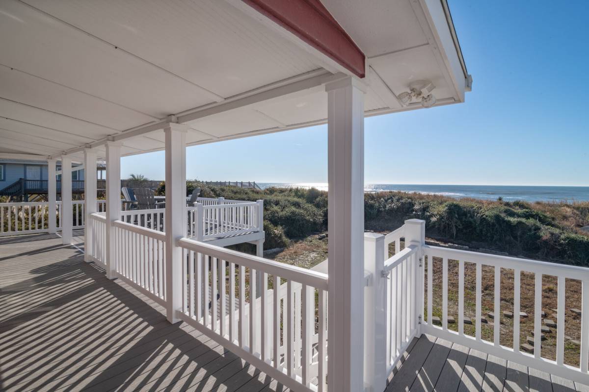 Scenic Strolls Exploring Holden Beach's Nature Trails in Autumn