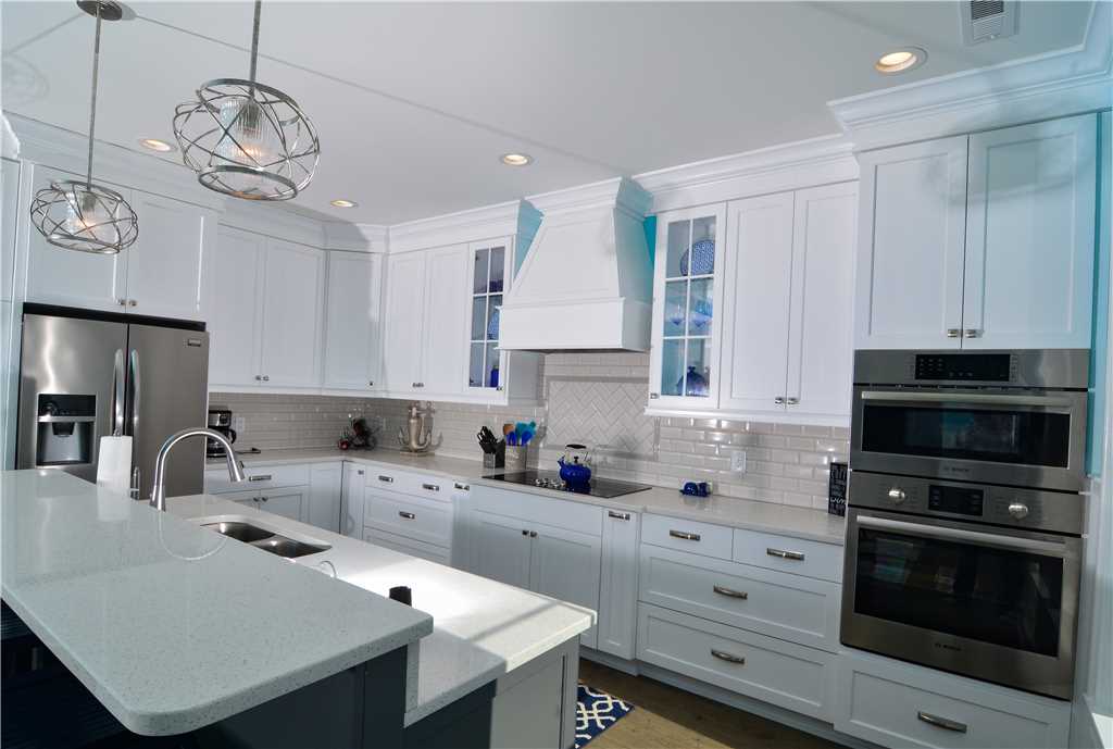 holden beach vacation rental kitchen